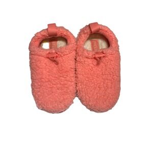 UGG Plushy Slippers Shearling Slip On Loafers Kids Size 1 EU 32.5 Coral Adjustbl